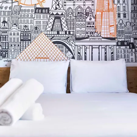 Easyhotel Madrid Alcala Exterior photo